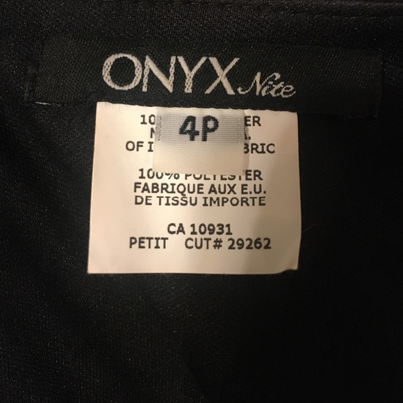 Black dress - Picture 3 of 3